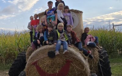 30.09.25 Kinderfeuerwehr im Mais-Labyrinth